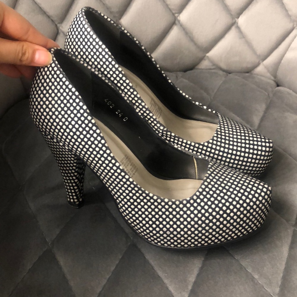 Black & white heels